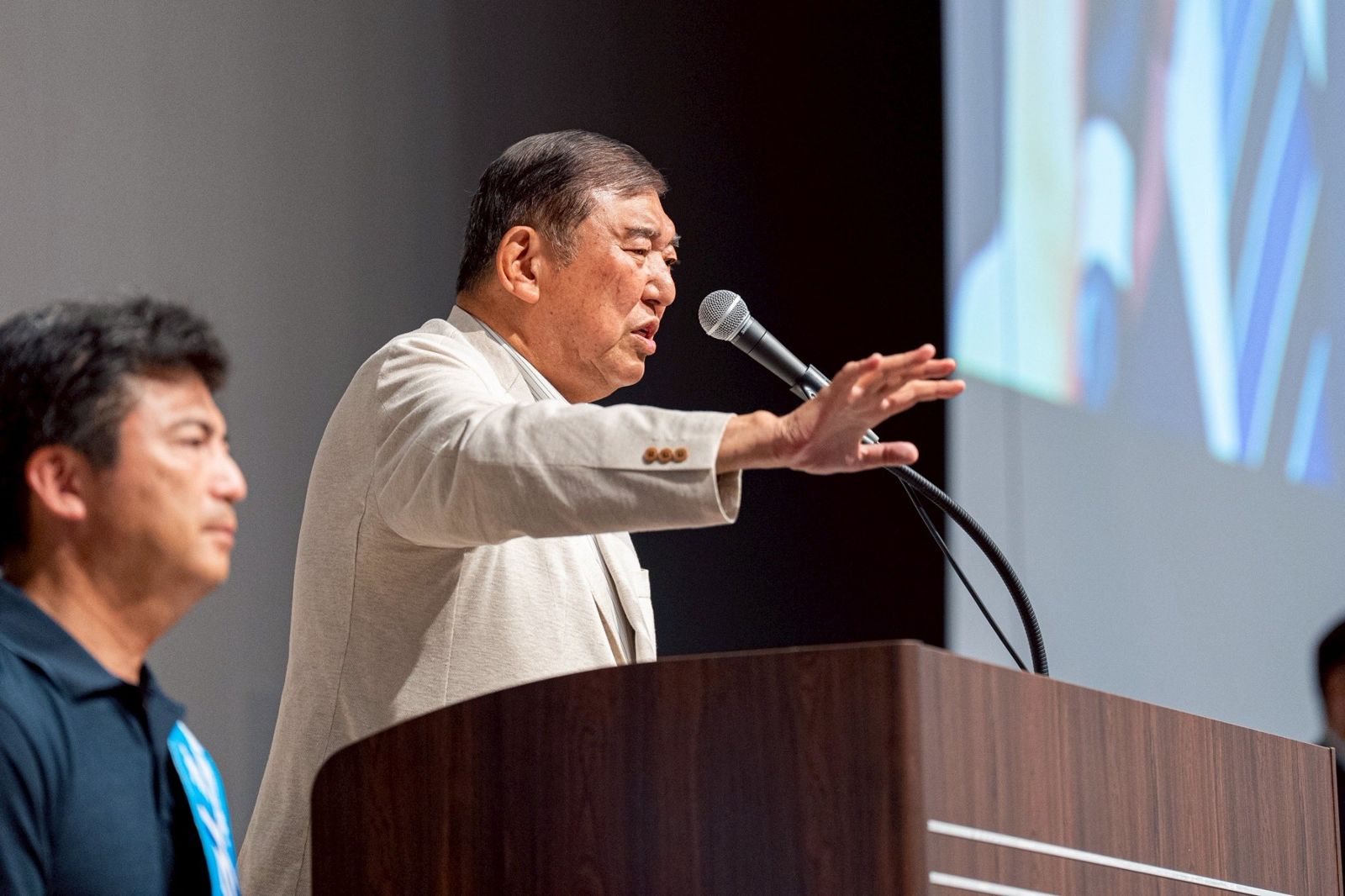 自民黨參院選大敗!石破茂首相大位恐不保 麻生、在野黨逼宮中