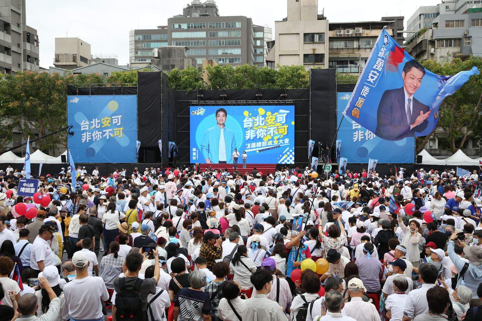 政績訊息若一直重複,邊際說服力即隨之遞減。攝影董孟航