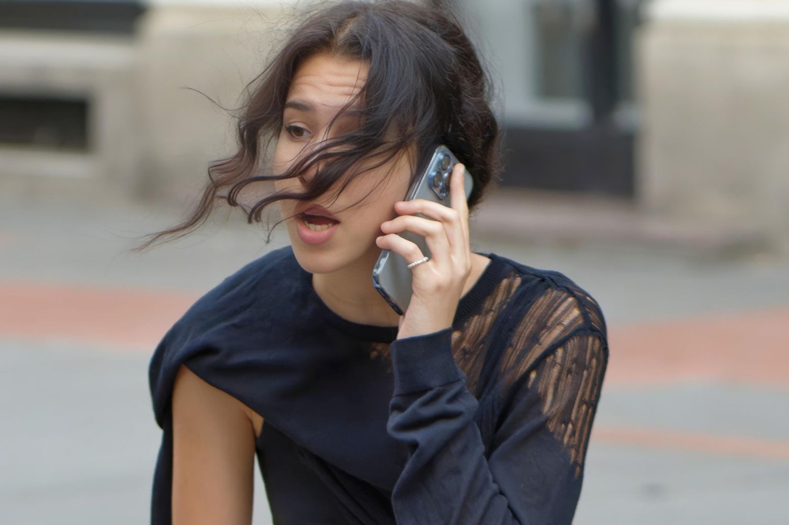 就是「不愛接電話」寧可打字傳訊息？　一票網曝原因：我也是這樣