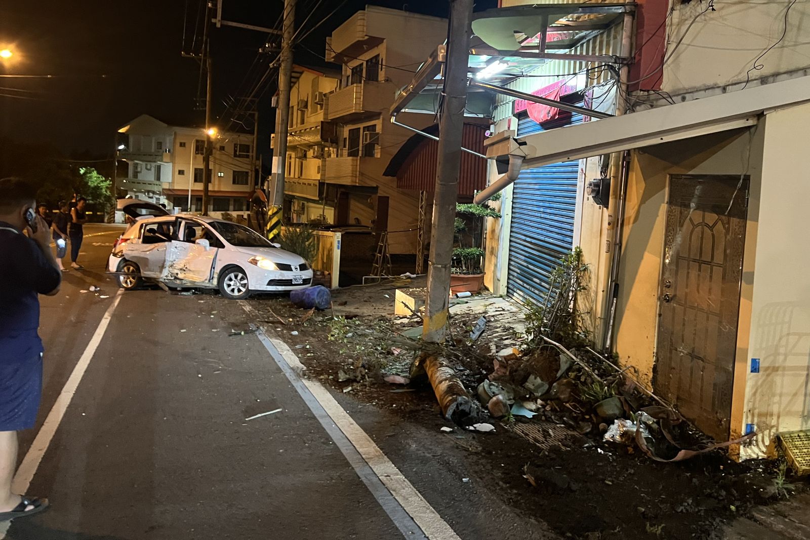 彰化139線又撞! 高中生偷開母親轎車載5少年賞夜景 彎道失控自撞4傷…下場慘了