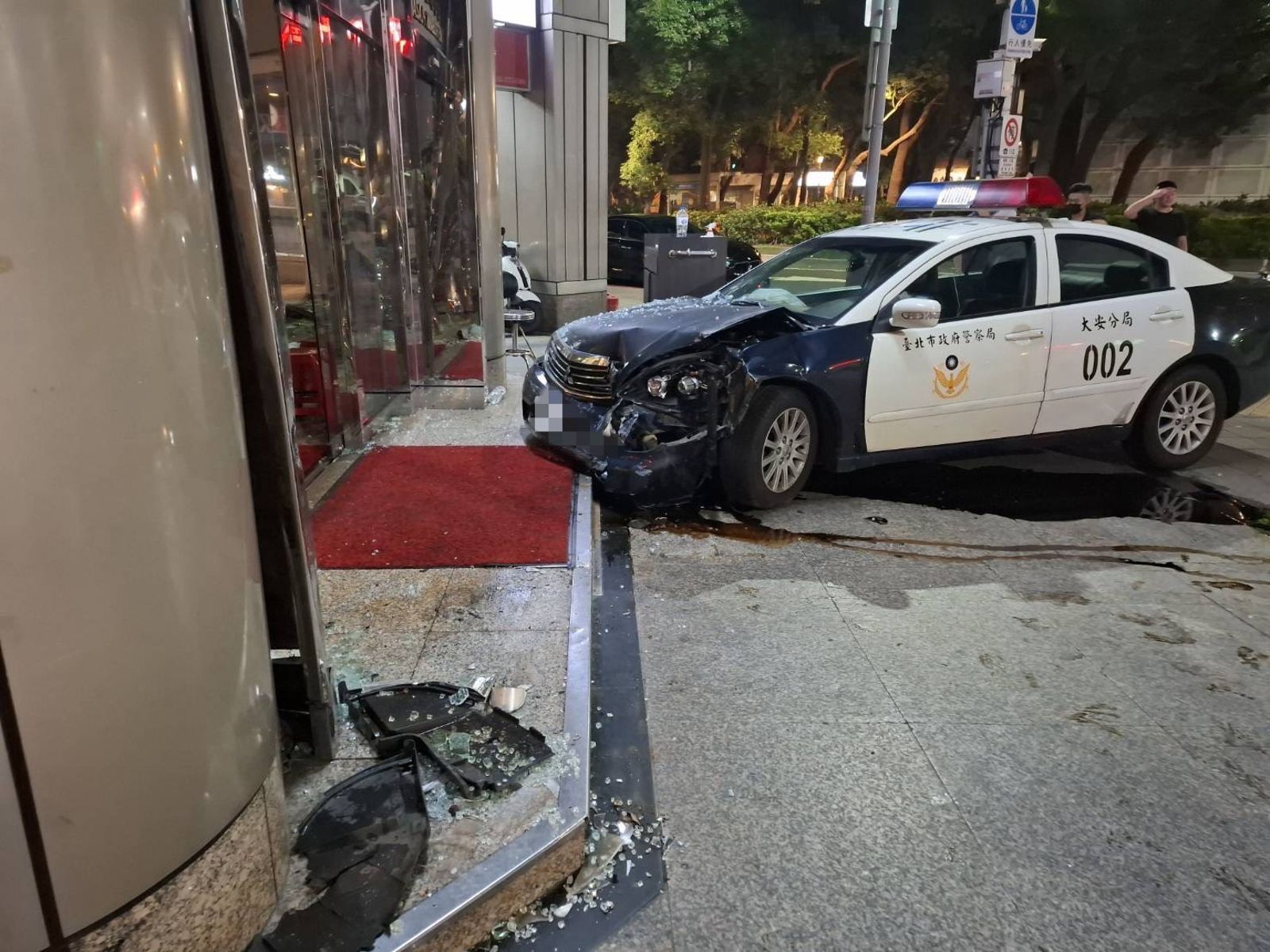 北市逾千輛老舊巡邏車「硬撐上路」 自撞事件後又拋錨基層怨聲載道