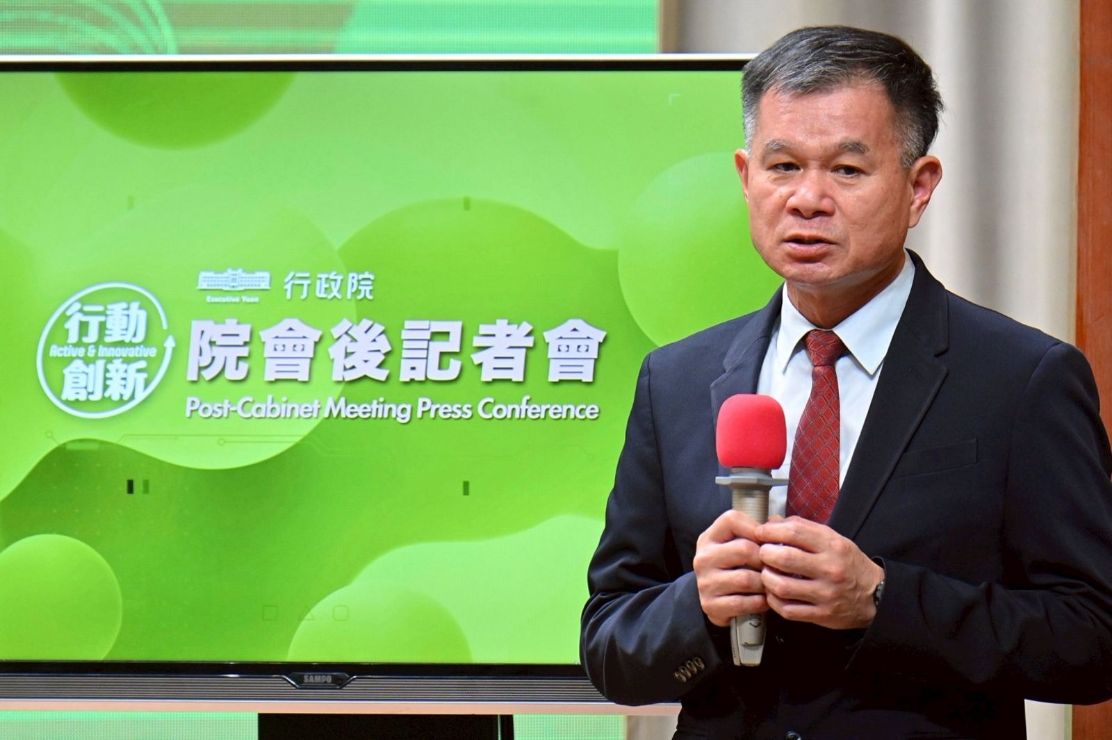 政院拍板2100億特別條例 採購3類、逾20萬架無人機艇