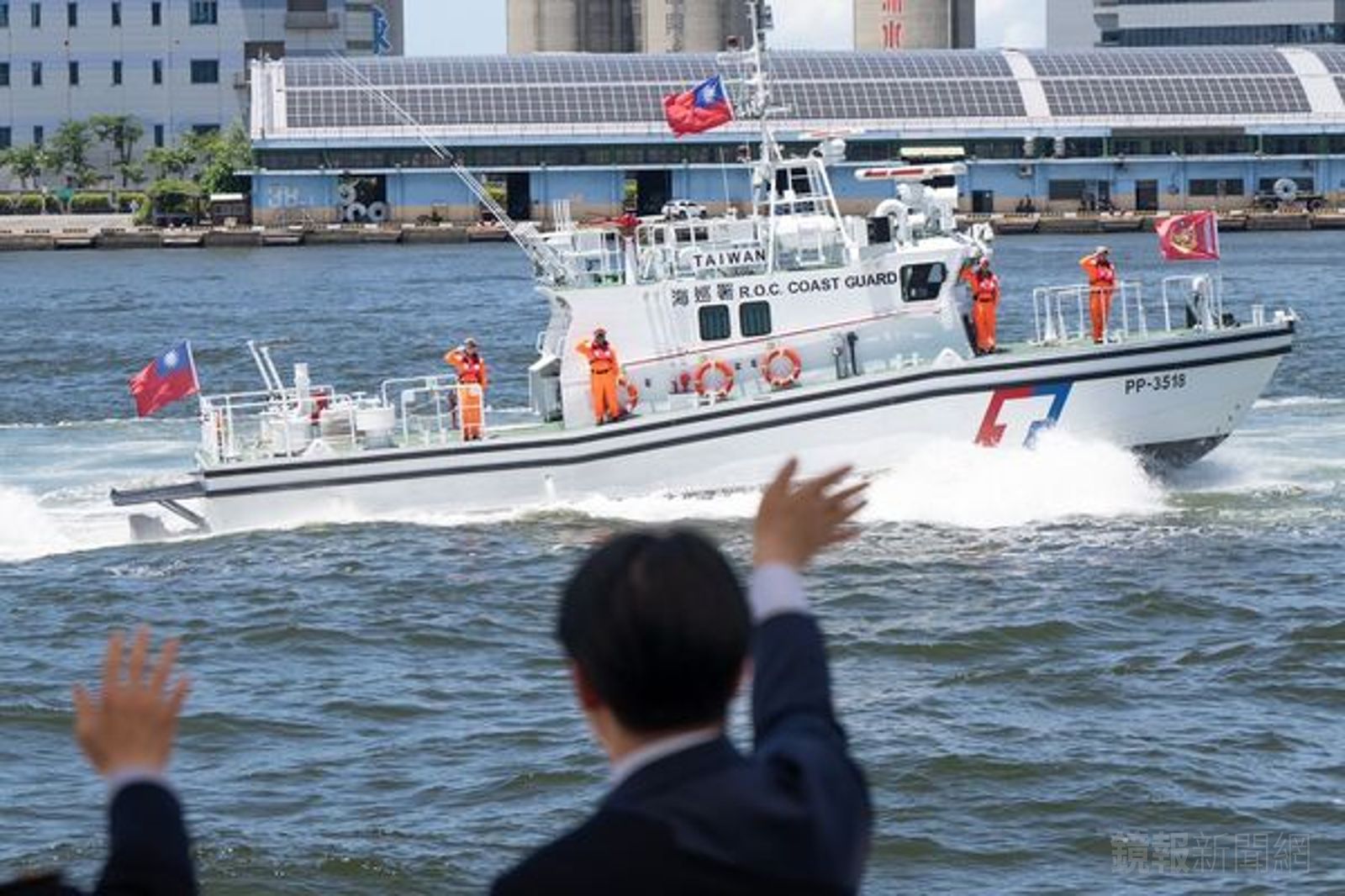 總統賴清德今赴高雄視導「海安12號」演習。(圖/取自賴清德臉書)