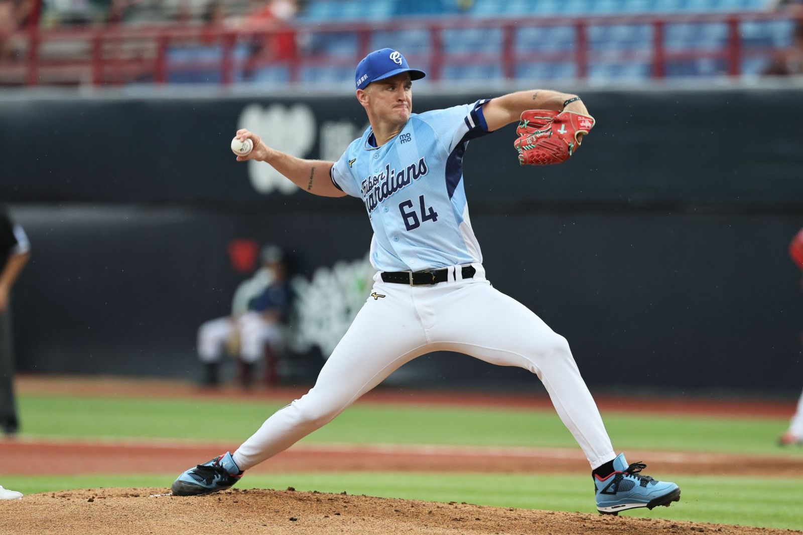 中職／富邦啟用三洋投輪值　富藍戈休息、鈴木俊輔為活棋待命