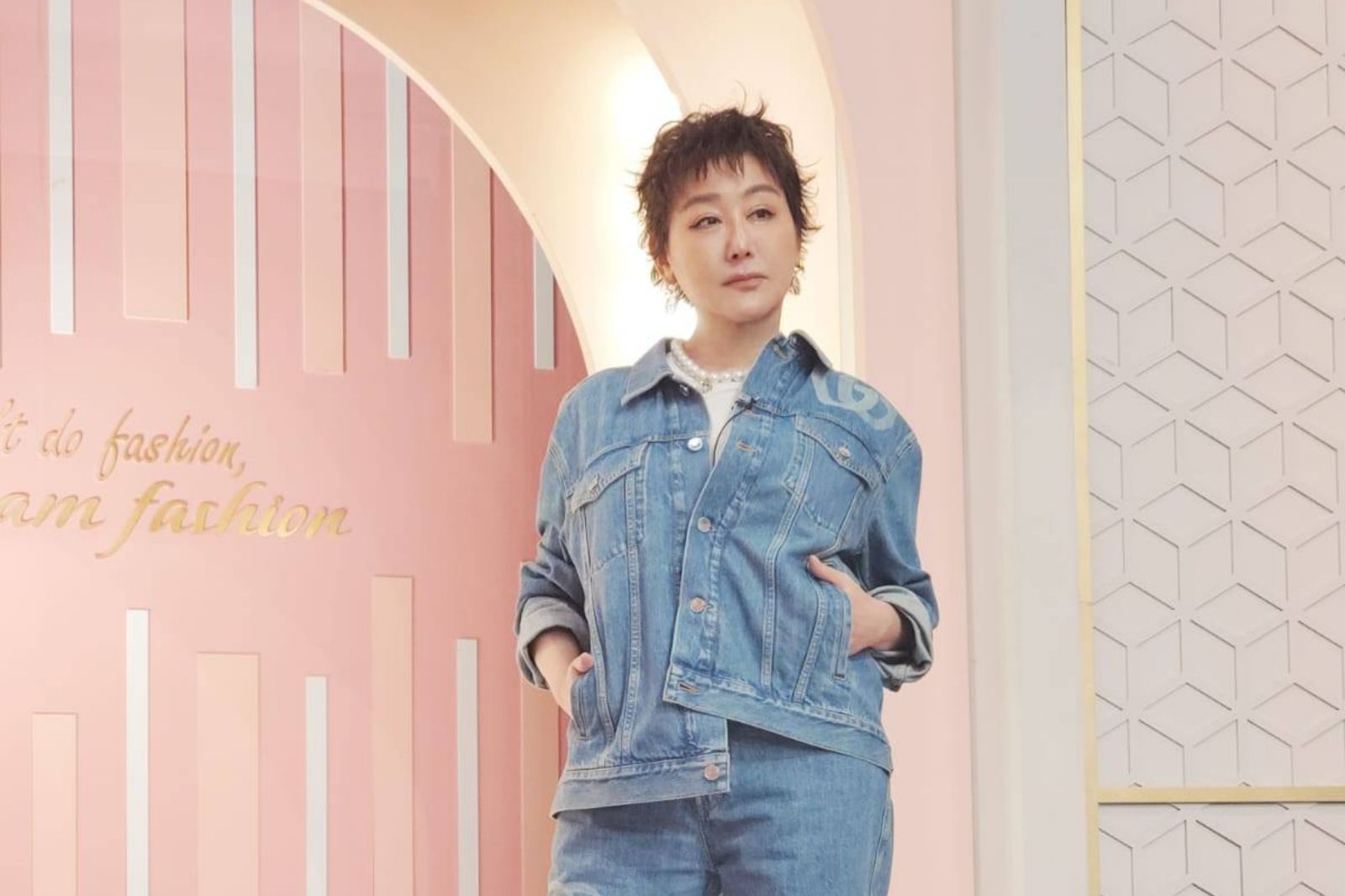 藍心湄下載「量血壓APP」竟中毒！驚呼：哇哩淚　急喊大家小心