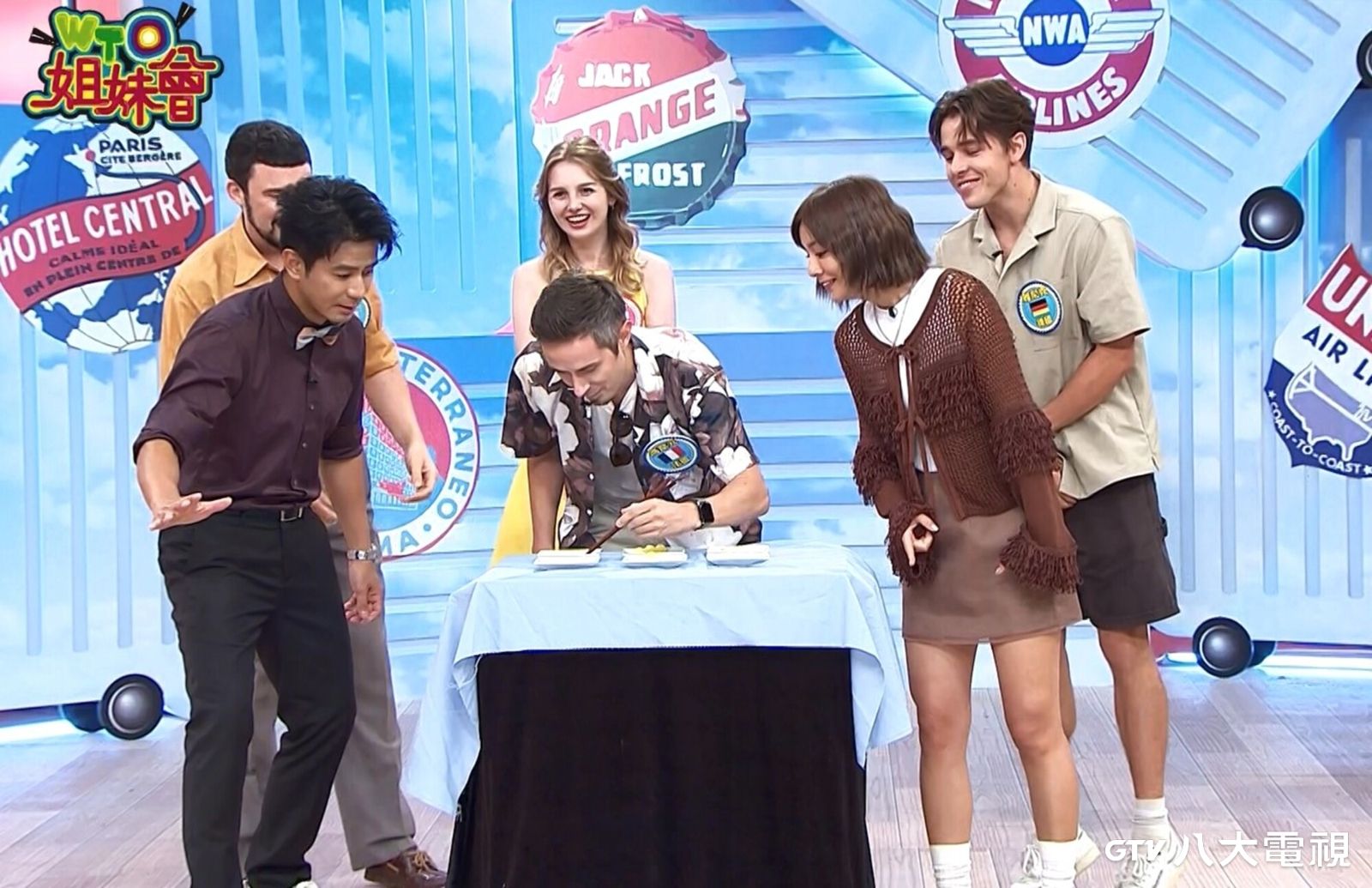 媽媽們到河內酒吧「裡面全是韓國歐巴」 法籍馮韋元「左手拿筷子」能夾紅豆