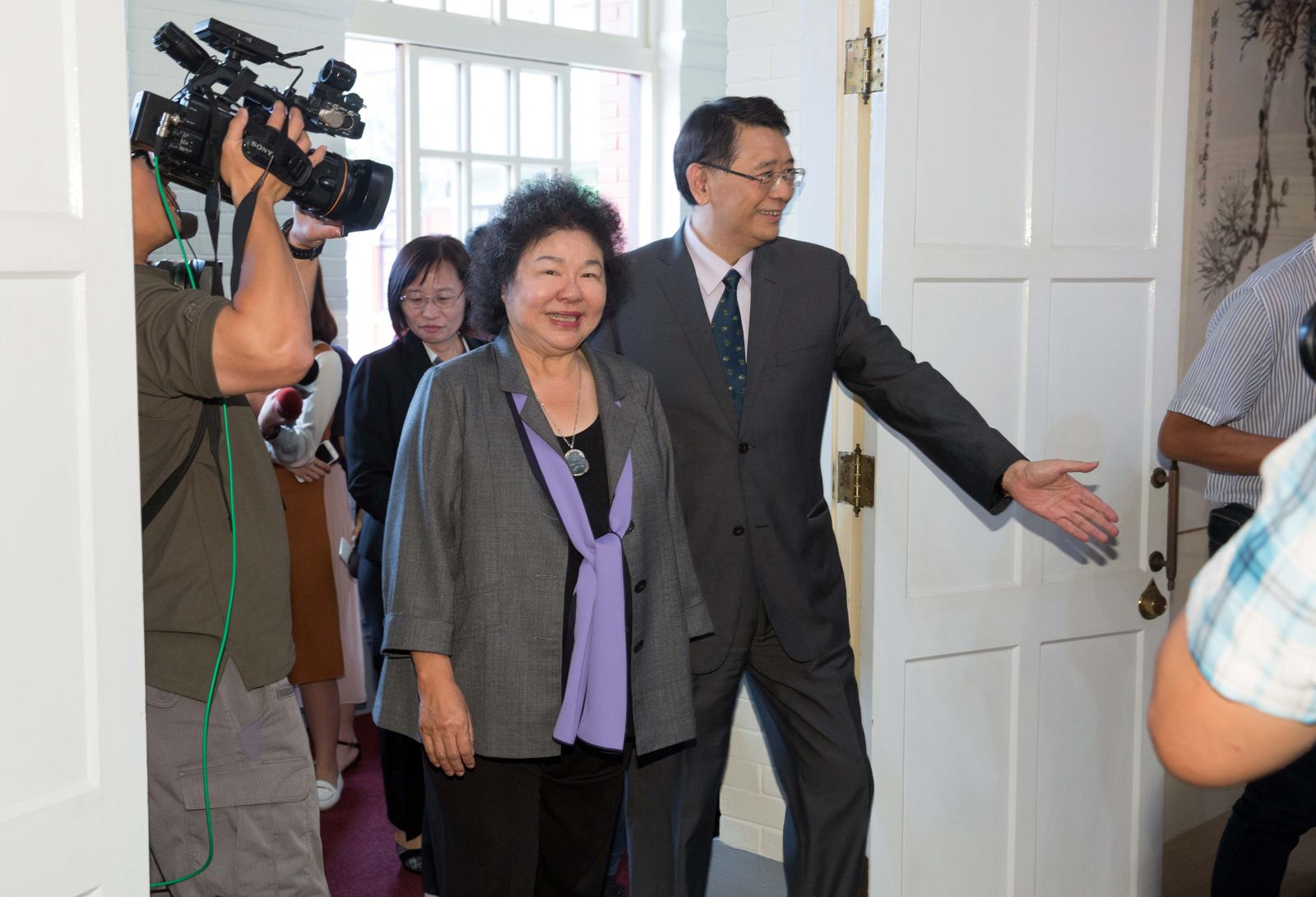 陳菊請辭監察院長終獲准！賴清德給予祝福　職務由李鴻均代理