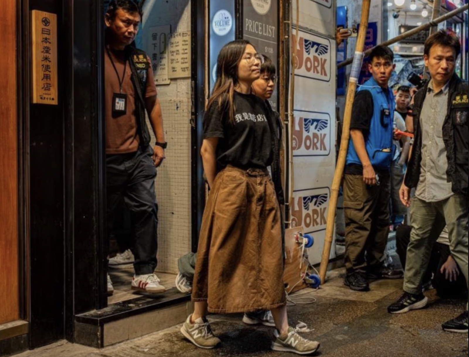 香港警方搜查獨立書店 藍營黨務人士:寒蟬效應值得外界關切