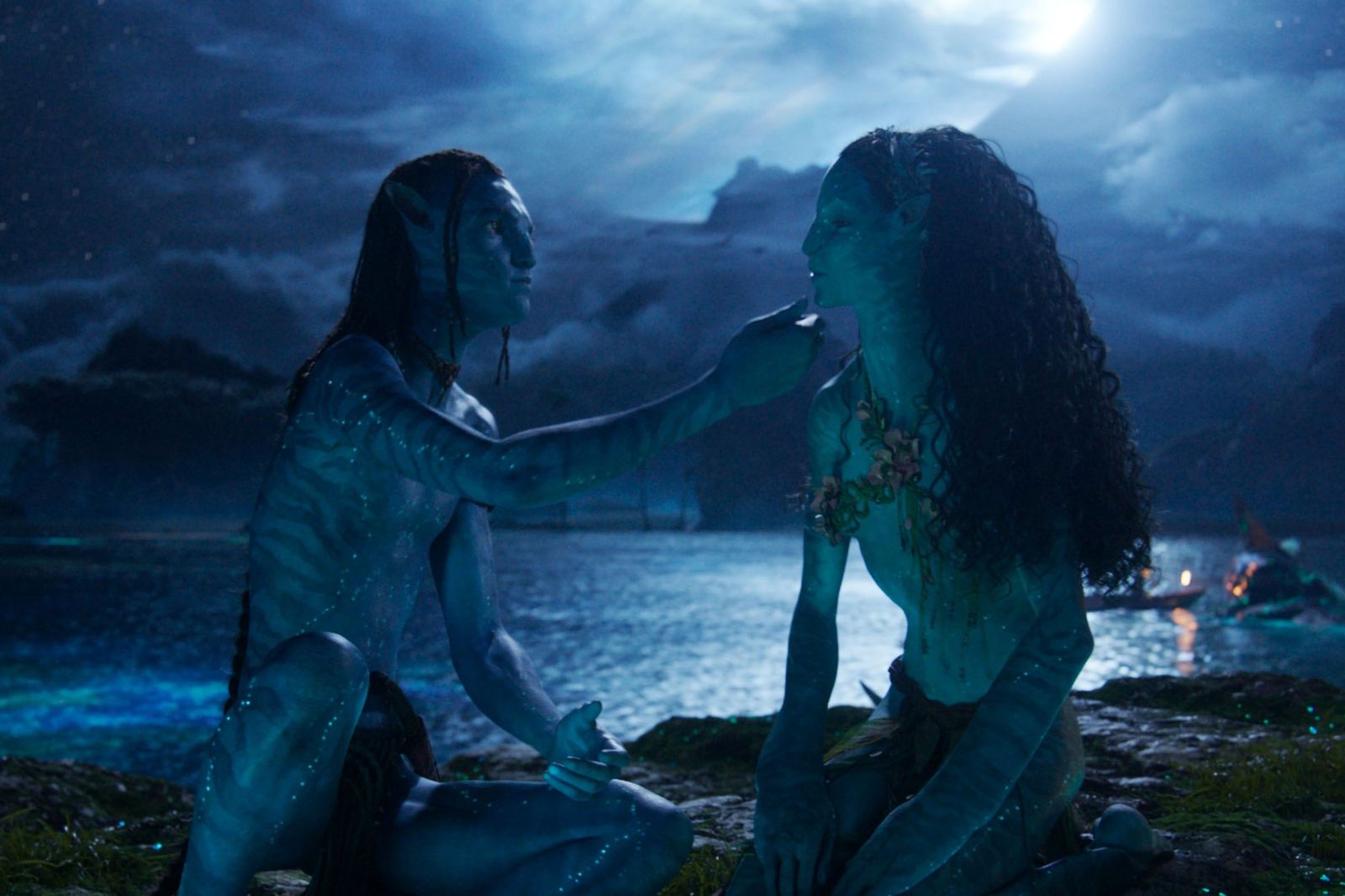 《阿凡達：火與燼》首波預告揭露劇情　潘朵拉星球陸、海、空迎戰新敵