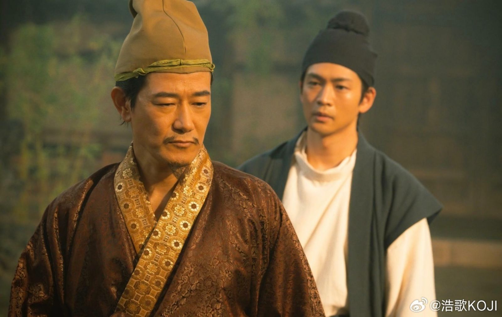 矢野浩二（左）演出日劇《致光之君》，反而是演出宋朝人。翻攝微博@浩歌KOJI