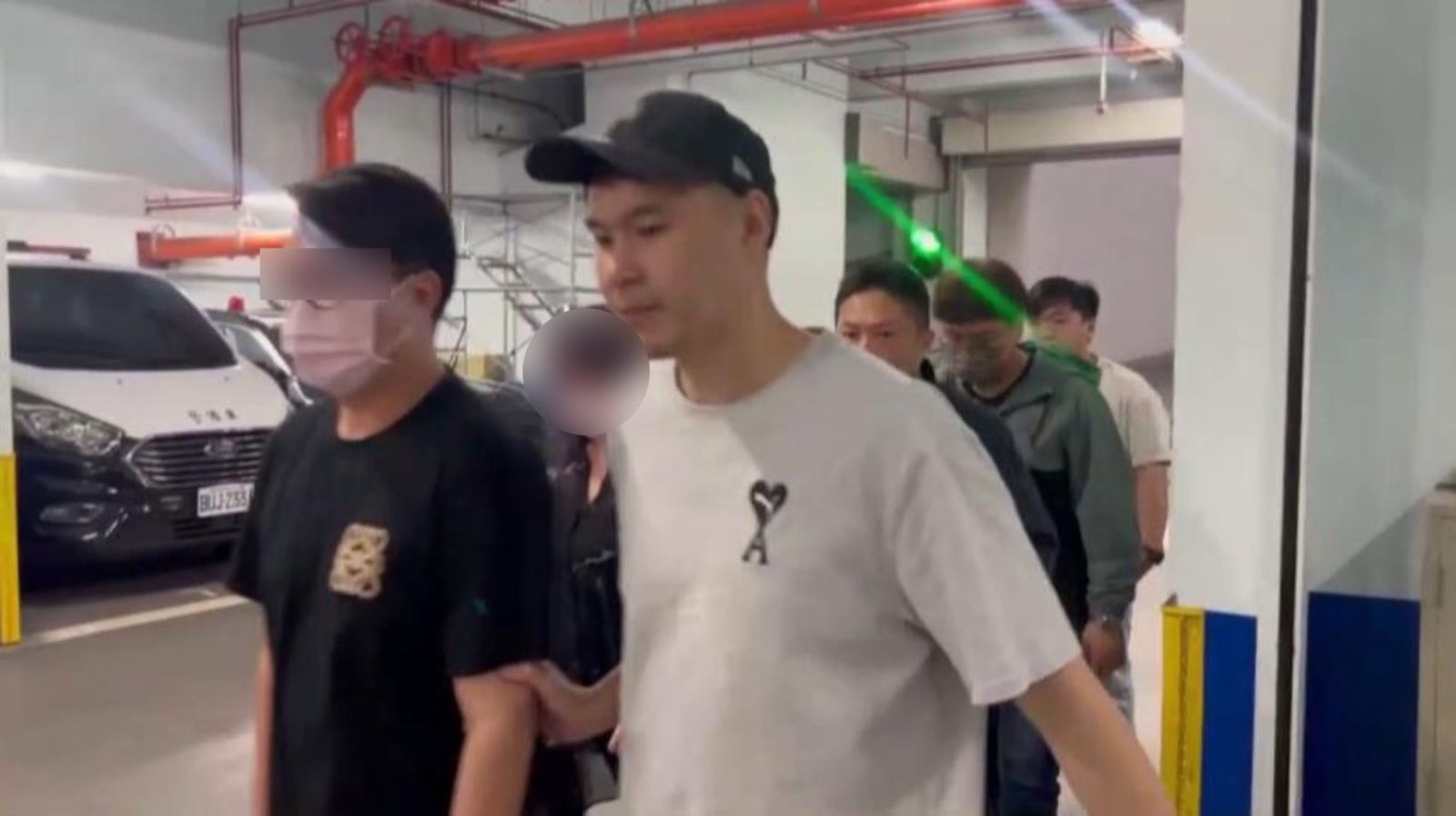 幣想狂詐12億、千人受害！施啟仁痛哭「沒勾結詐團」求交保　法院續押