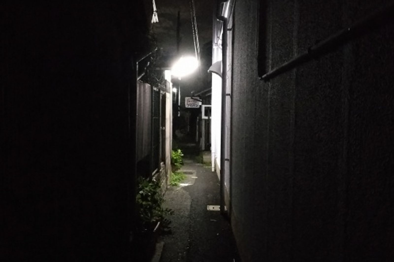 驚魂30公尺!落單女遭尾隨摀口鼻揉胸差點被拉進暗巷 新竹猥褻狼出獄不到半年又犯案