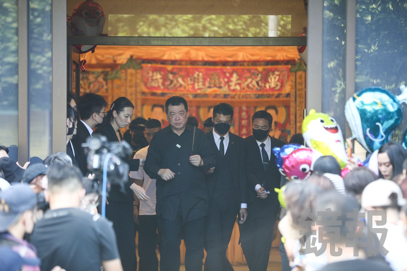 孫德榮日前自掏腰包在板橋幫于朦朧辦法會,認為這是必須幫「兒子」于朦朧做的事。鄒保祥攝