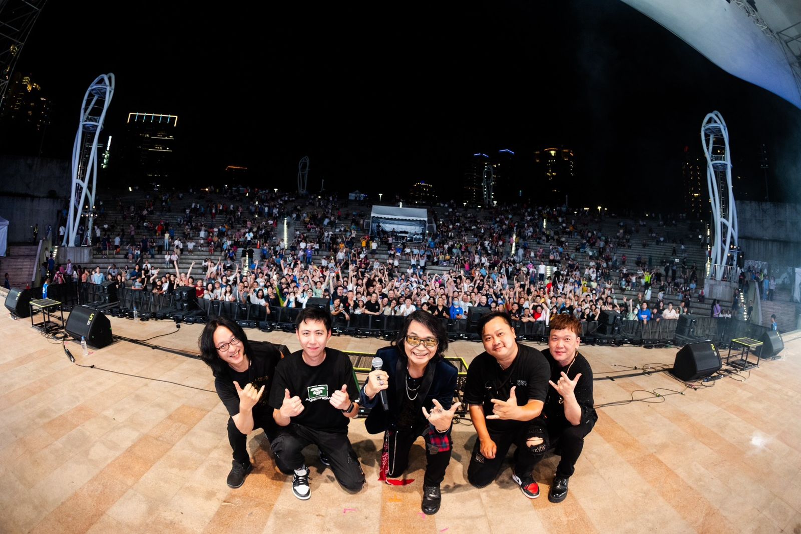 17組重量級卡司同台獻聲 台下「三代同堂」齊唱畫面太感人