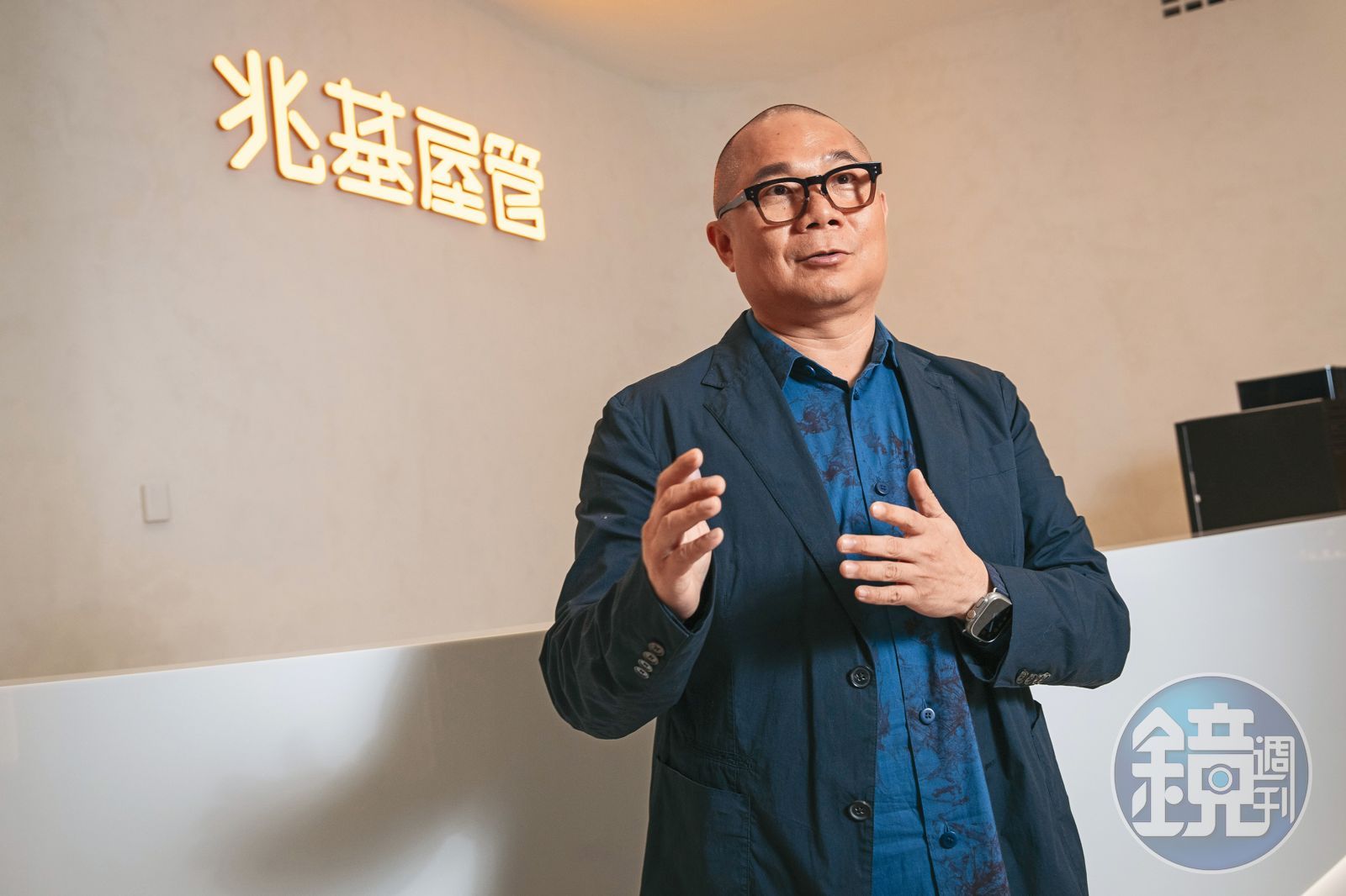 快訊/百億缺口爆發!上百投資人怒組自救會 包租代管龍頭「兆基」前董座遭搜索