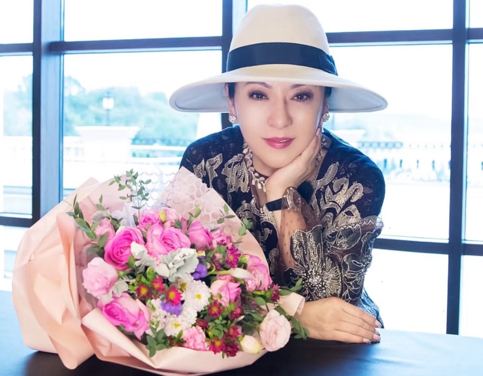 向太揭上流社會潛規則!富太太圈「沒真閨密」 多比拚行頭