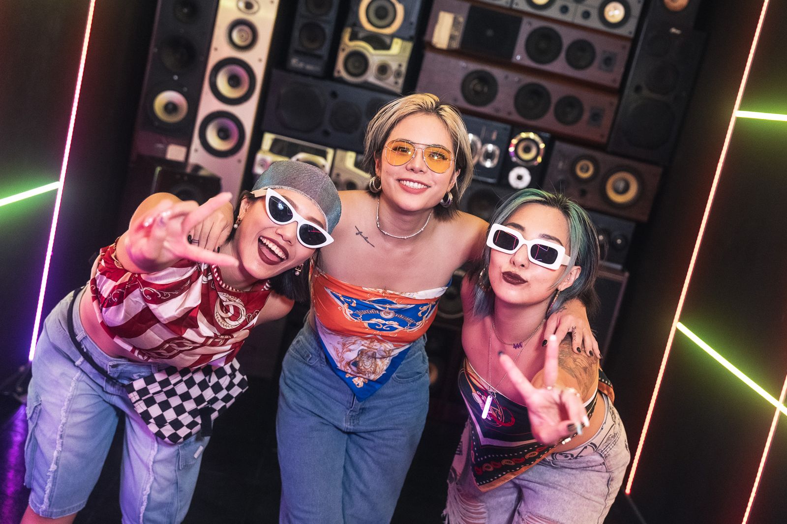 夏沐日前拍攝新歌MV，唱出暈船心聲。Jimmy提供