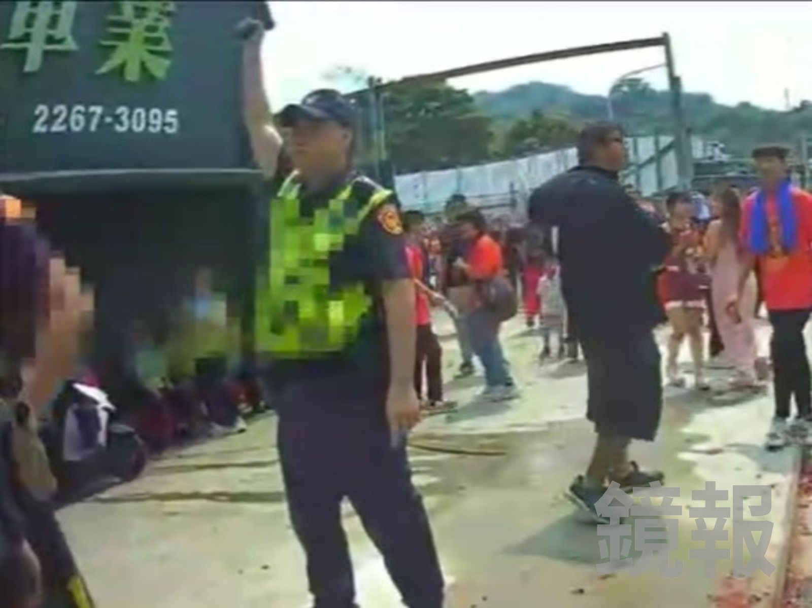 土城遶境又出事!3陣頭街頭叫囂挑釁 警所長「連轟2槍」終結混亂