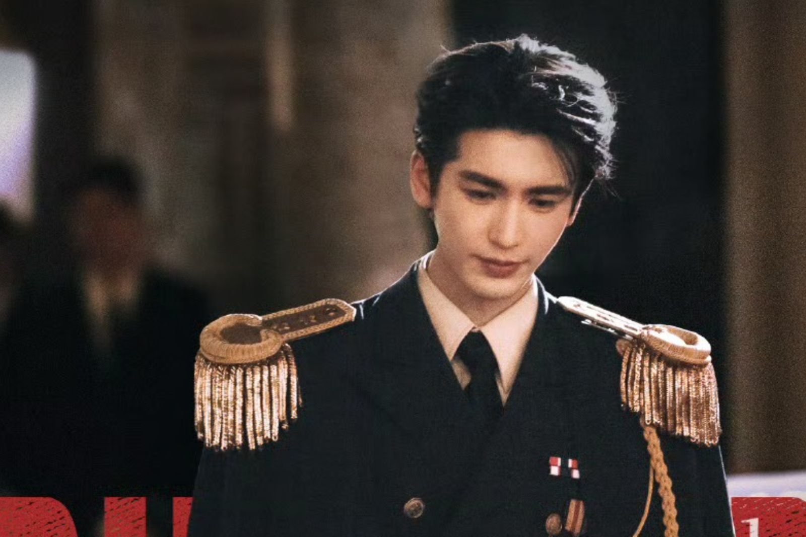 張凌赫《這一秒過火》開播期曝光　集4大超狂元素劇照帥炸！「瘋批少帥」再現破碎感