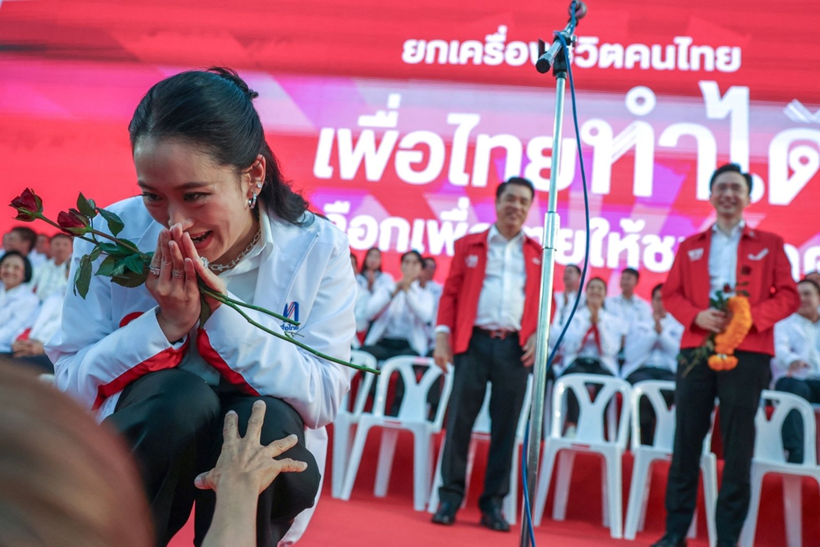 泰國國會選舉將於2月8日舉行，泰黨總理候選人裕差南·翁沙瓦參加競選集會。圖／東方IC
