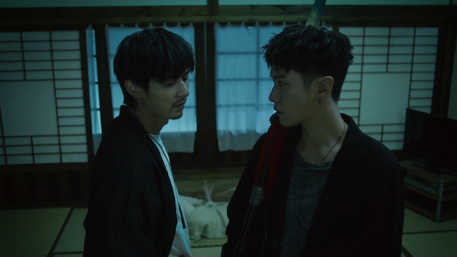 被張軒睿拱「要求老闆加薪」！柯震東無奈曝幕後推手超大咖　合體開戰打鬼氣場全開