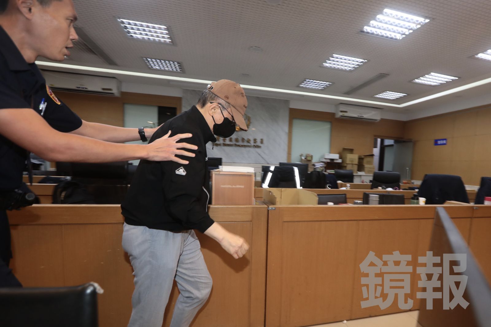 長榮奪權戰/說好「海空分治」配合低價拋股助攻 張國政驚覺「全被大哥搶走」