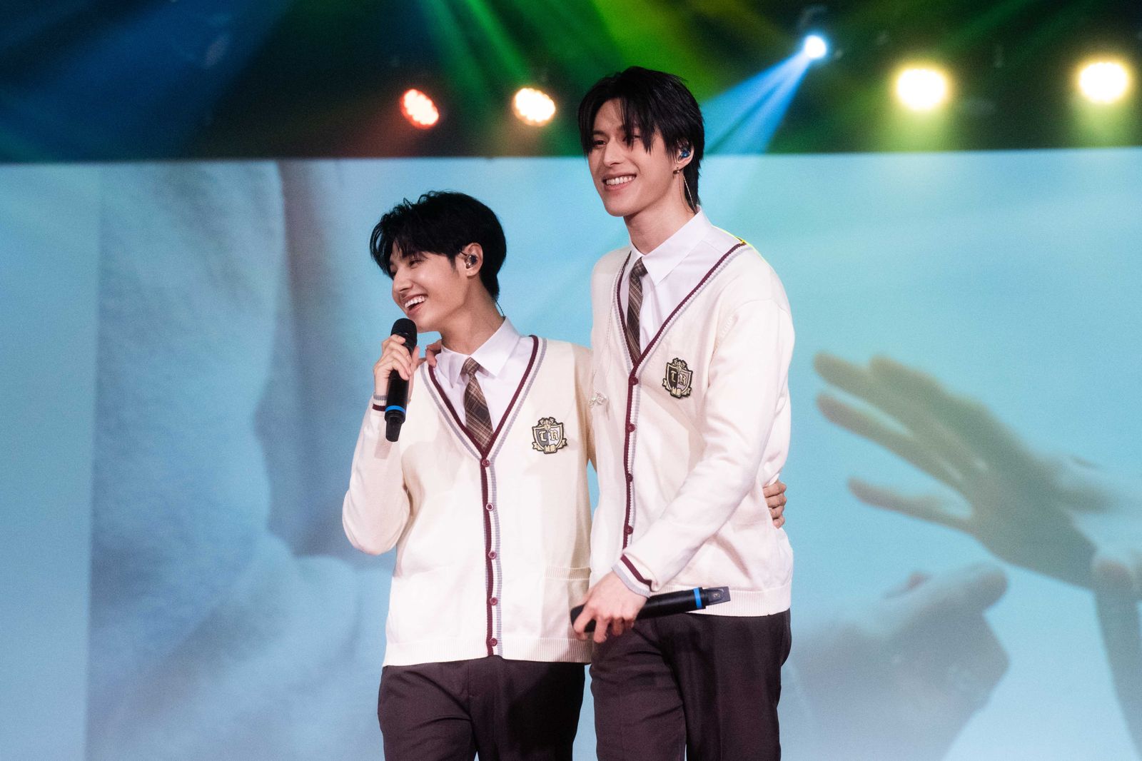 《秘密關係Secret Lover》本周將迎接大結局，成晞（右）與王君豪（左）今搶先在見面會放閃。《秘密關係》製作單位提供