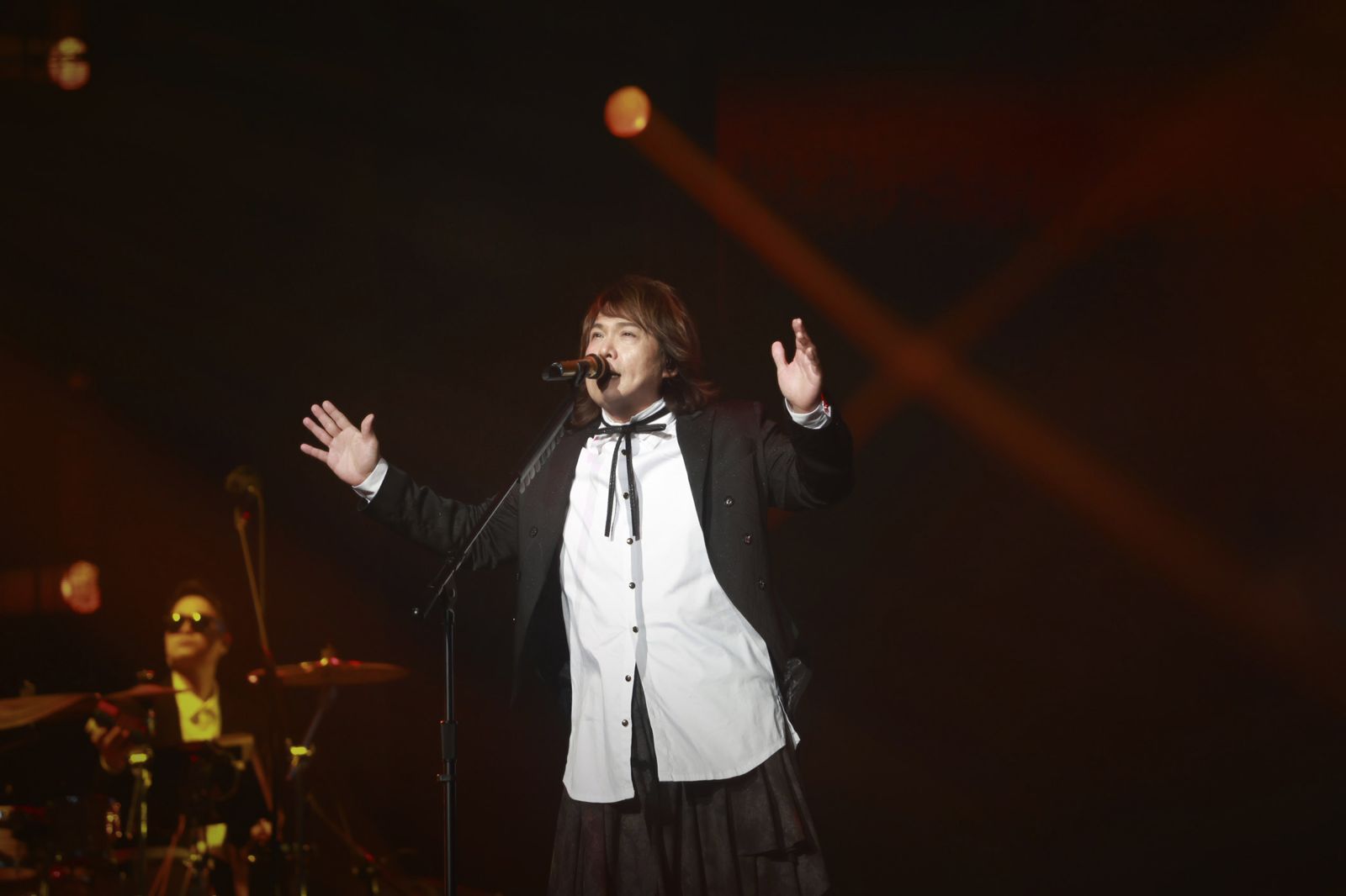 伍佰高雄嗨玩「波浪舞」　無預警宣布喜訊：明年回台北加班