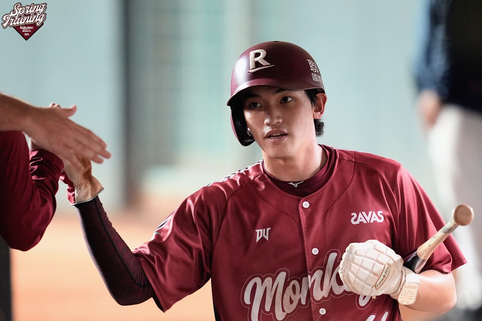 樂天桃猿奇兵！20歲何品室融扛開路先鋒　熱身賽「雙冠王」盼長留一軍