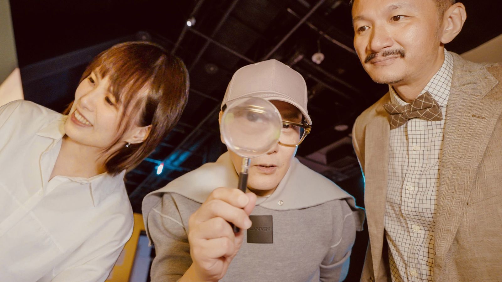 張信哲與馨儀、林太崴日前一起看展。潮水音樂提供