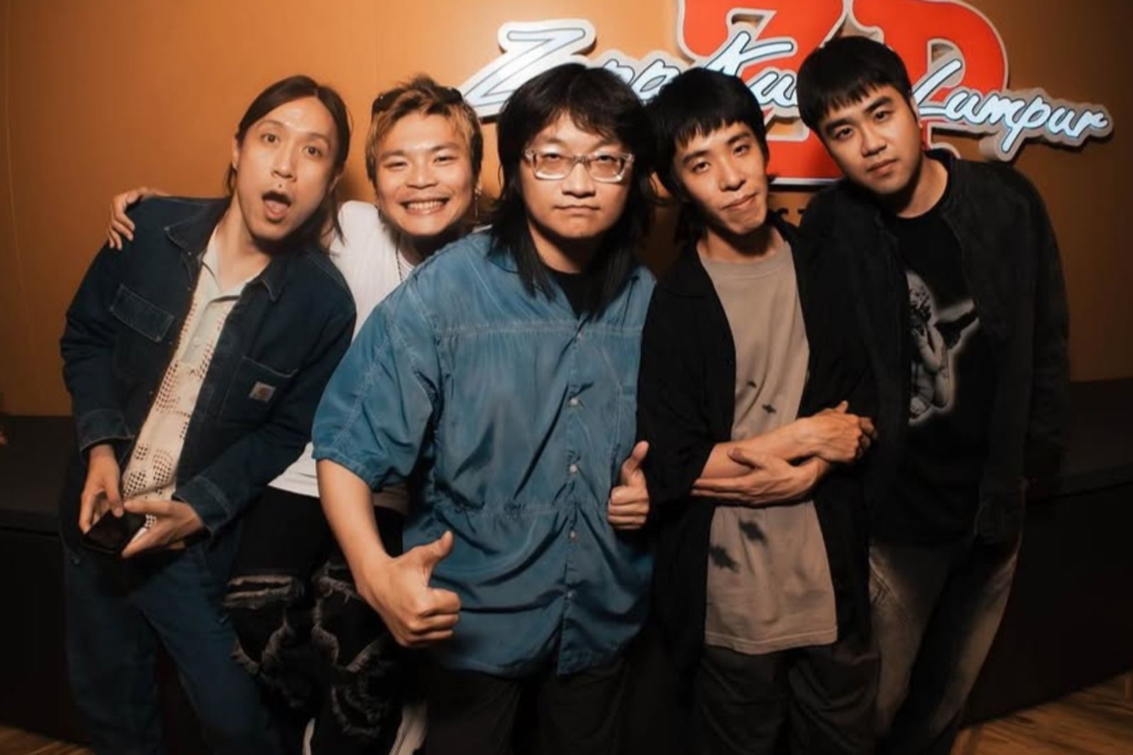 落日飛車主唱驚傳「肝臟發現兩顆腫瘤」　感嘆：還是要勇敢