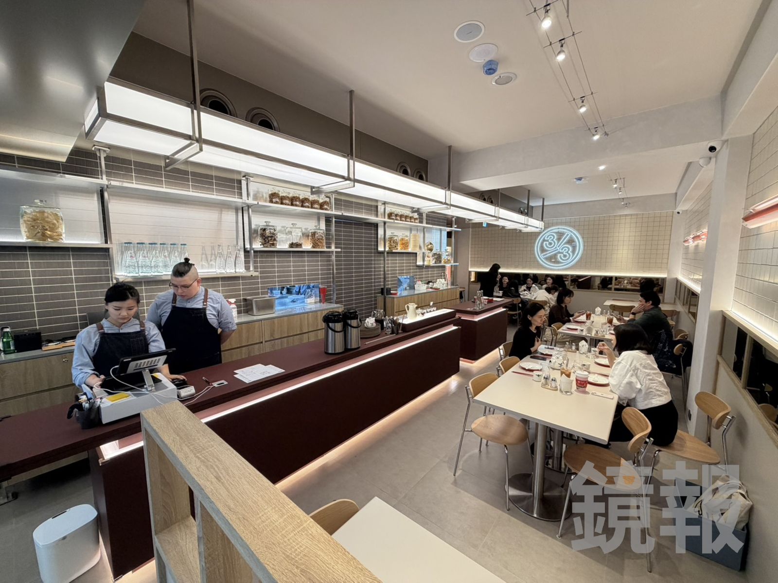 店名「三點三DIM SUM TIME」有放下工作、煩惱,好好放鬆吃個點心的意思。