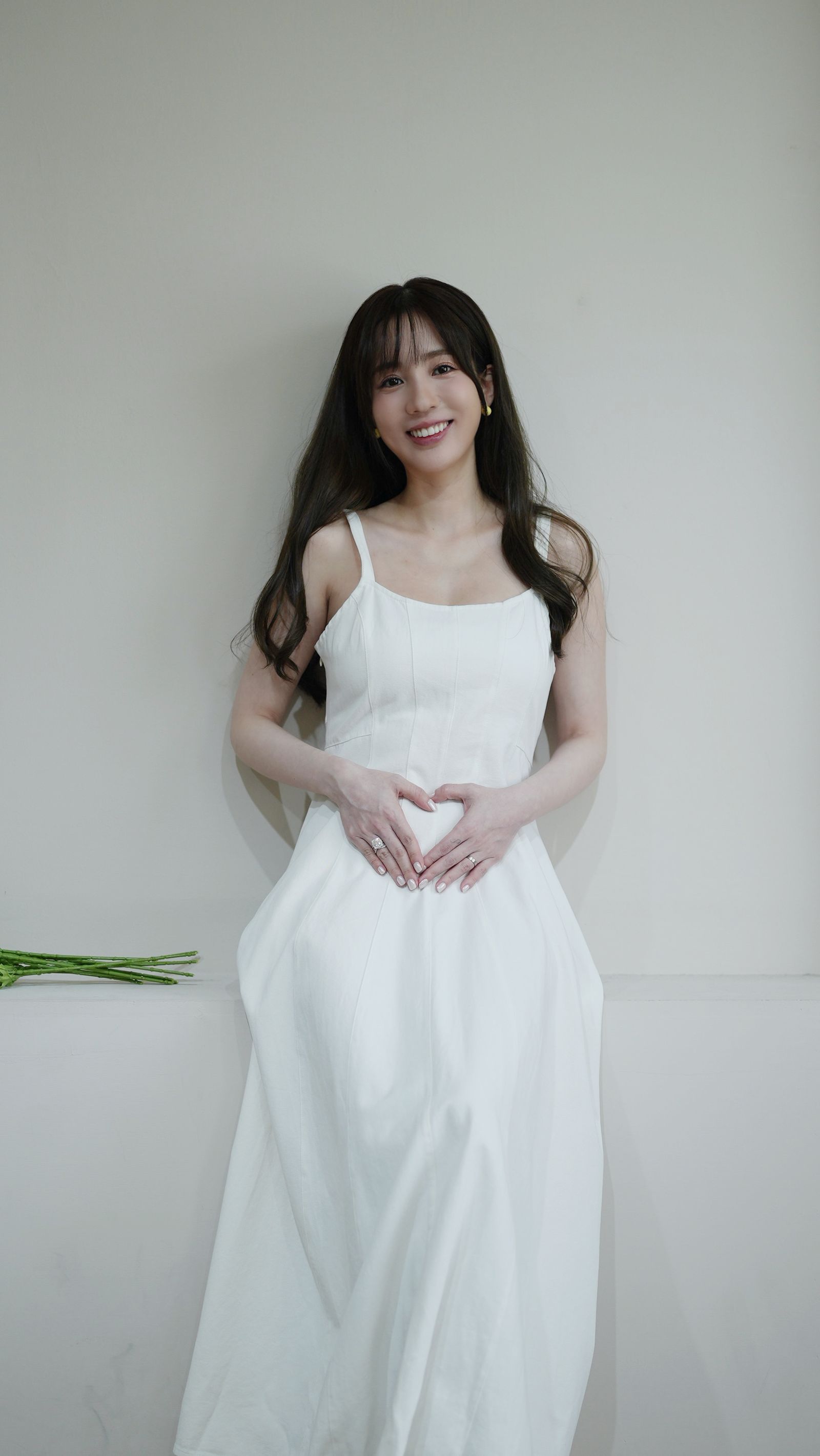 愛雅堪稱是最美孕婦。愛雅辣呦提供