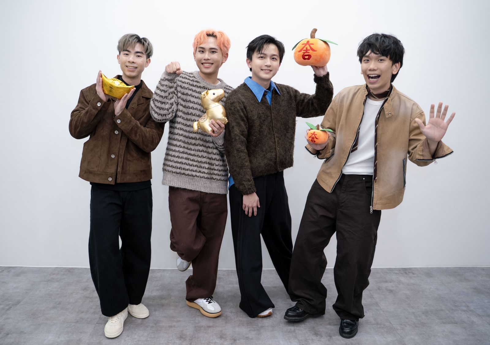 夯團主唱馬年想改名？意外爆雷高雄巨蛋驚喜全員嚇傻急阻止