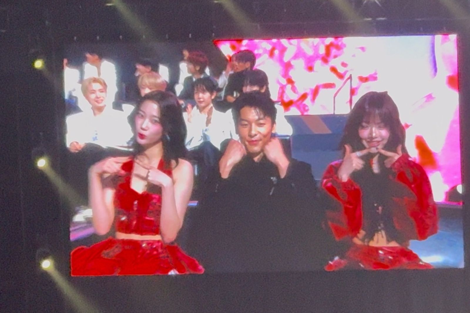 許光漢俏皮做出撒嬌POSE。讀者提供