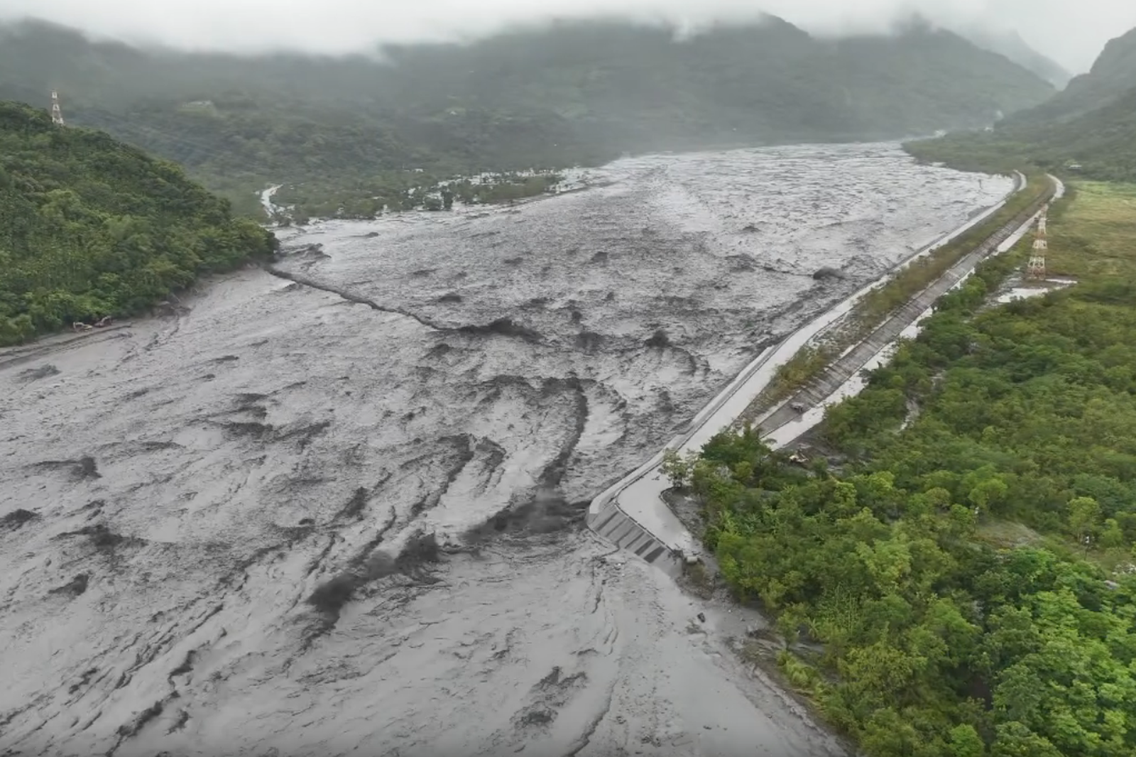 花蓮重災!中央啟動募款專戶 賴清德、蕭美琴、卓榮泰各捐1個月所得