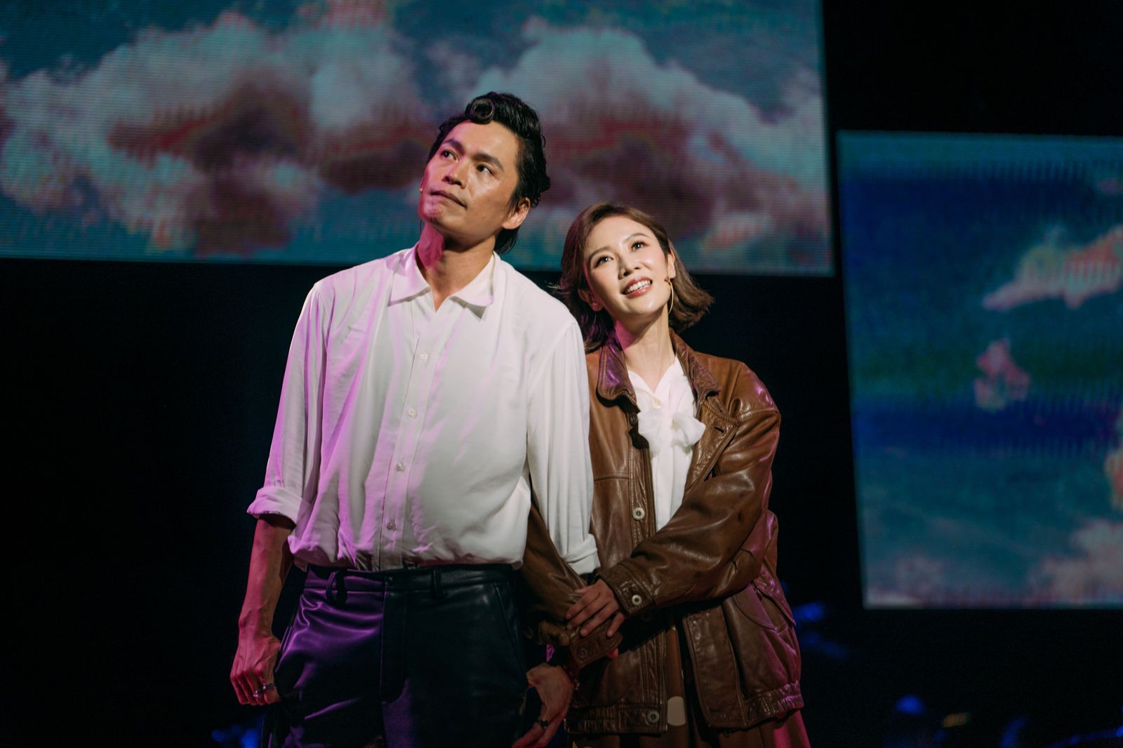 黃鐙輝驚爆搶人妻！認了「這輩子最後一次」　「3人9角」台上換裝神技全場看傻