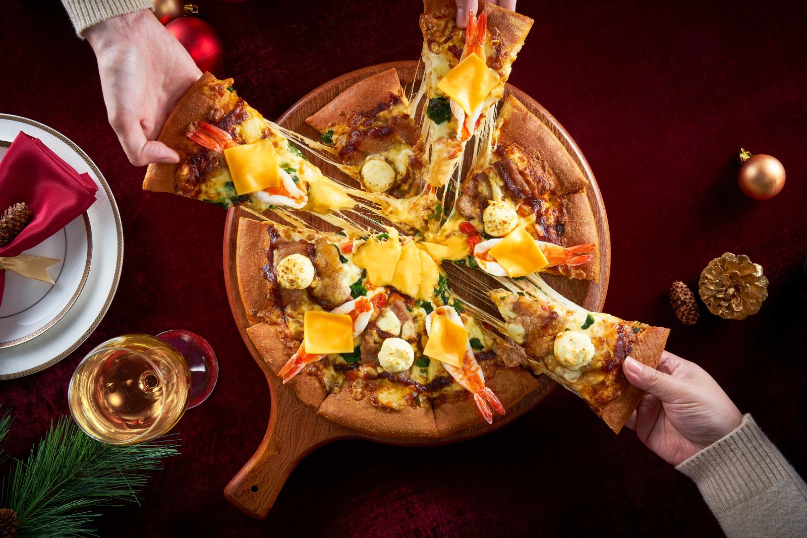 年末聚會神器！必勝客嫩牛大蝦比薩半價吃　德國豬腳、燉飯一次滿足