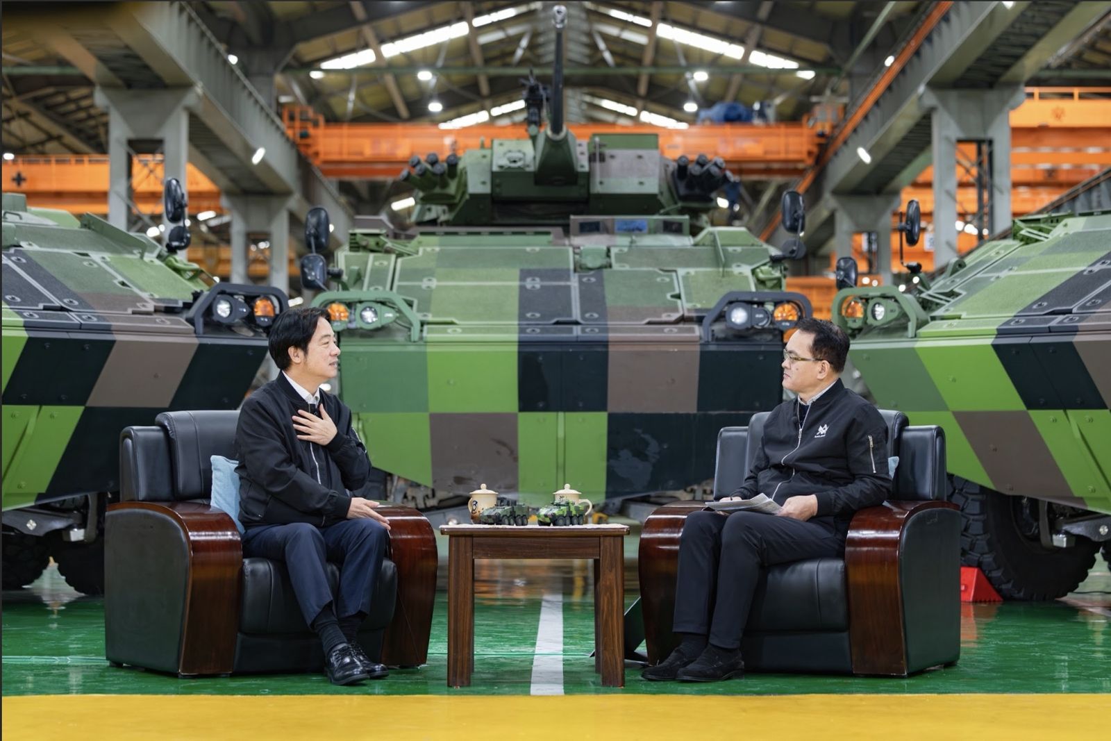 前進兵工廠為國防預算請命　賴清德：台灣不會挑釁中國、也不會反攻