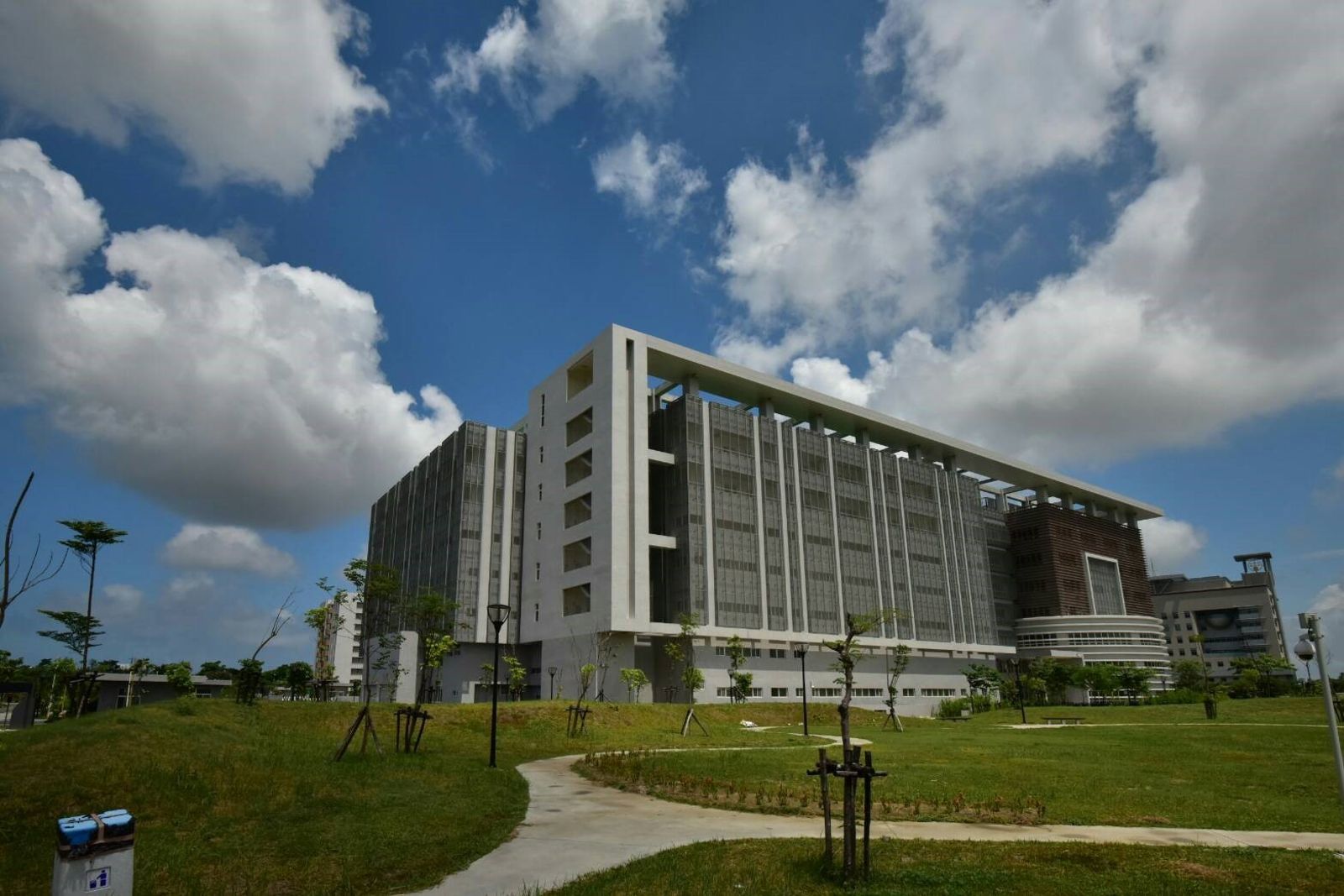 因狗結惡緣！遛狗結識色老翁假按摩真捏胸　人妻嚇到罹急性壓力症候群