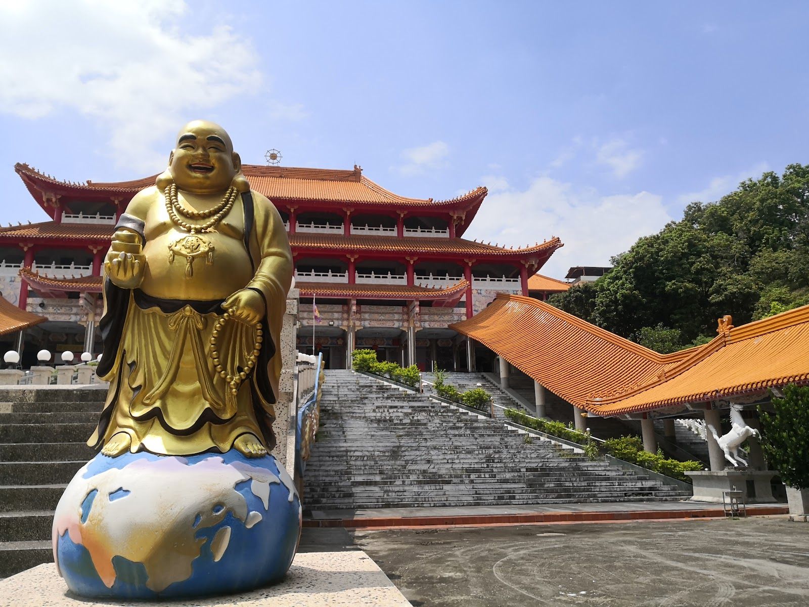 爭奪寺廟住持造假異動 高雄比丘尼偽造會議紀錄 橋頭地院判1年緩刑3年