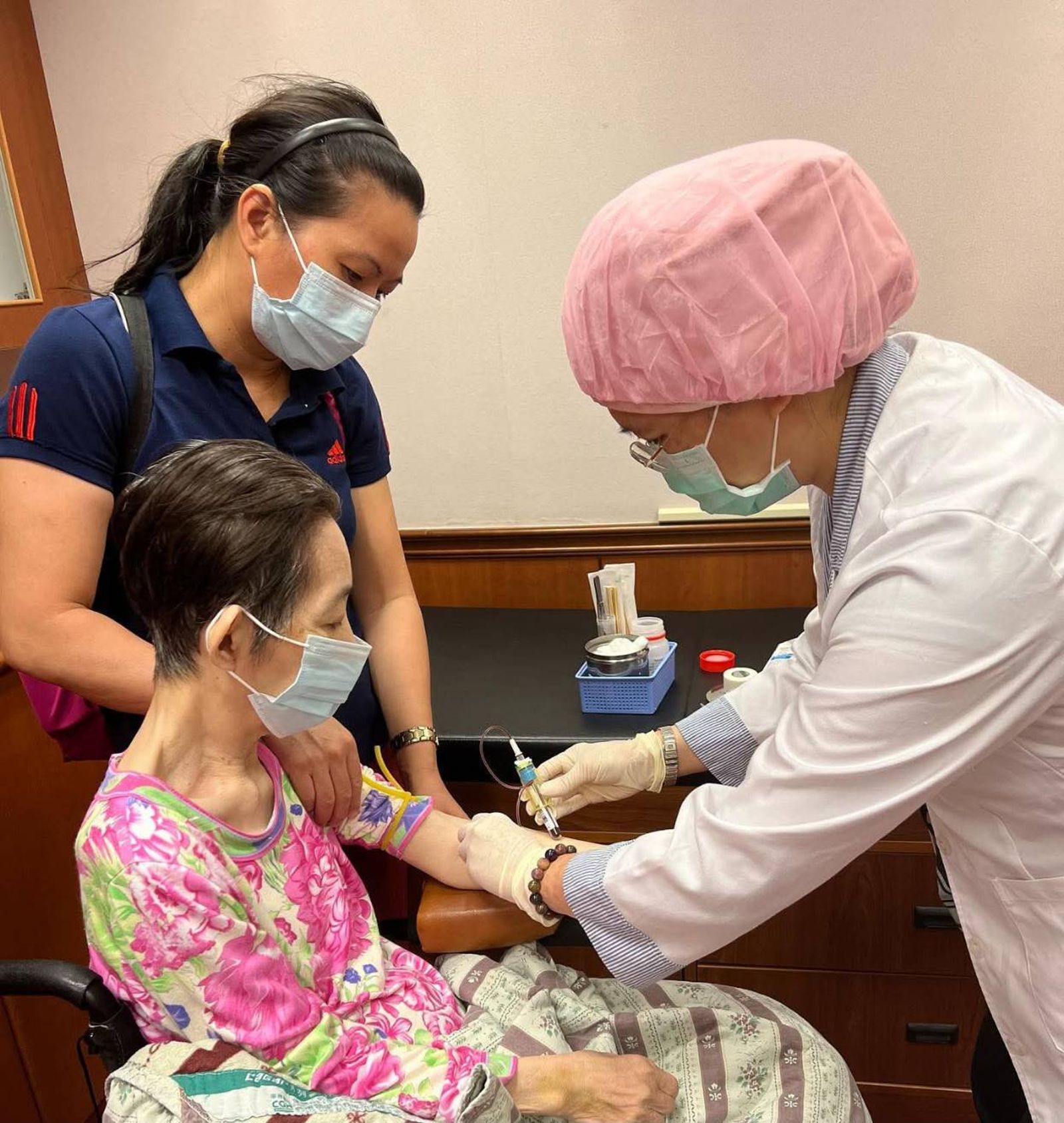 扁嫂吳淑珍涉多案早判17年半定讞 「風中殘燭」健康因素迄今未執行