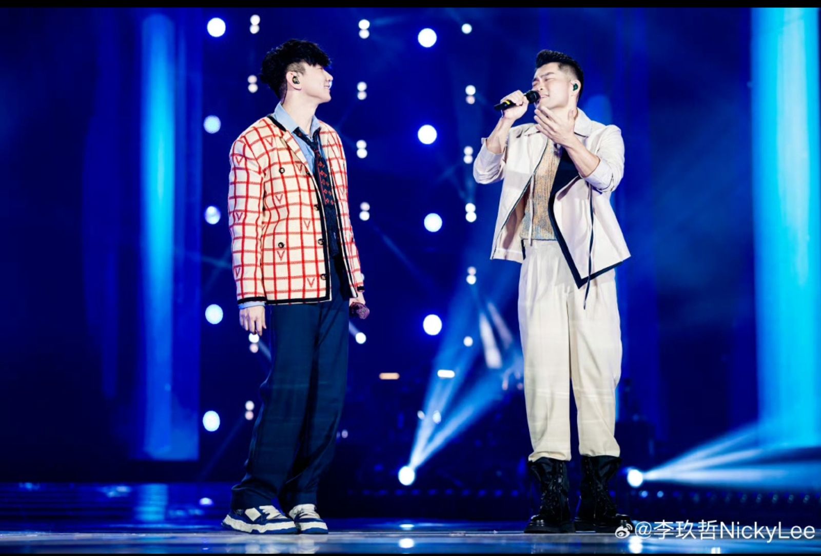 林俊傑4日邀請李玖哲擔任演唱會嘉賓。翻攝李玖哲微博