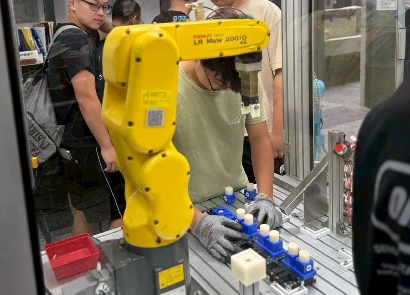 5.6%科技業創造67%出口佔比 最低工資調漲將引發連鎖反應