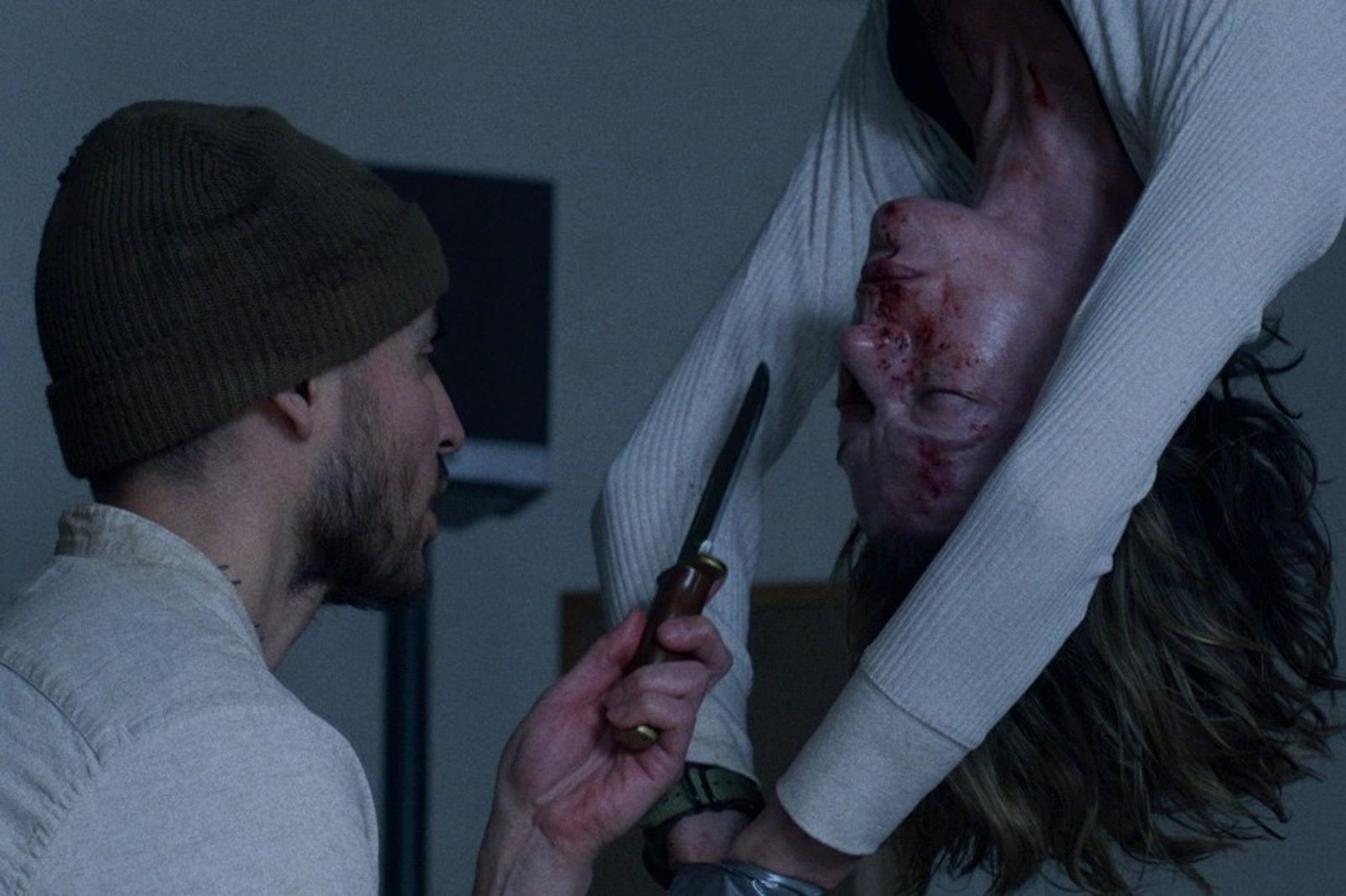 倒吊到臉色發青!蜜拉喬娃維琪《72小時即刻救援》拒特效 玩命槓人口販運集團