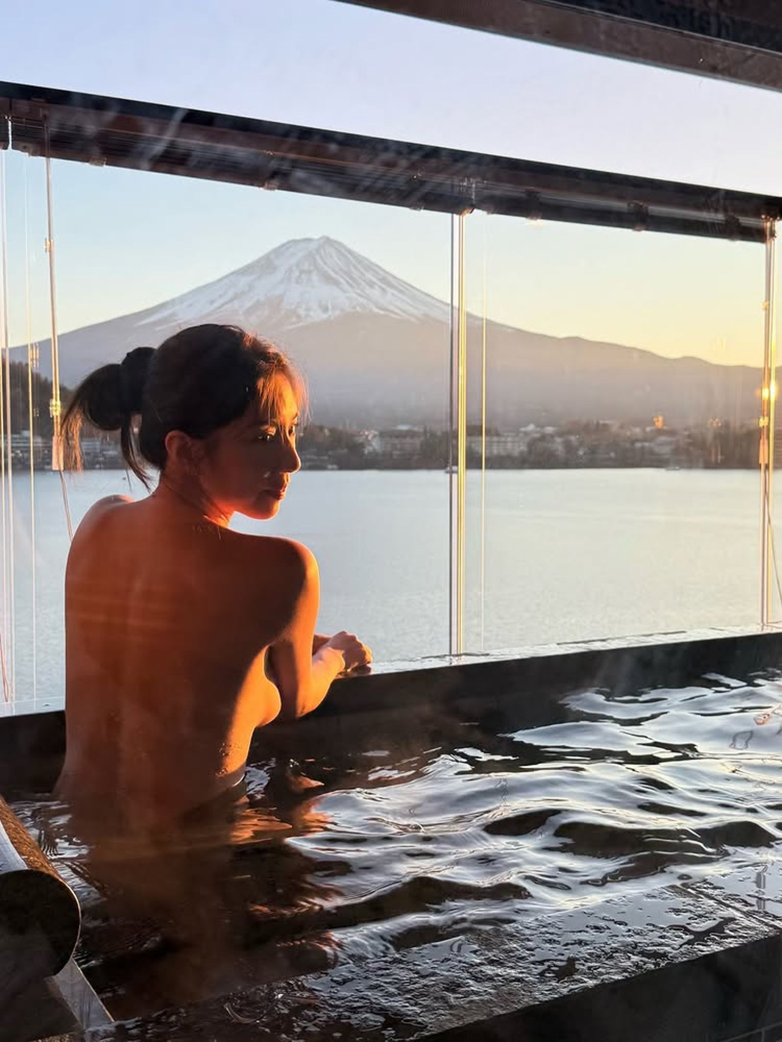 辜莞允火辣美照。翻攝Instagram @nolovehowll