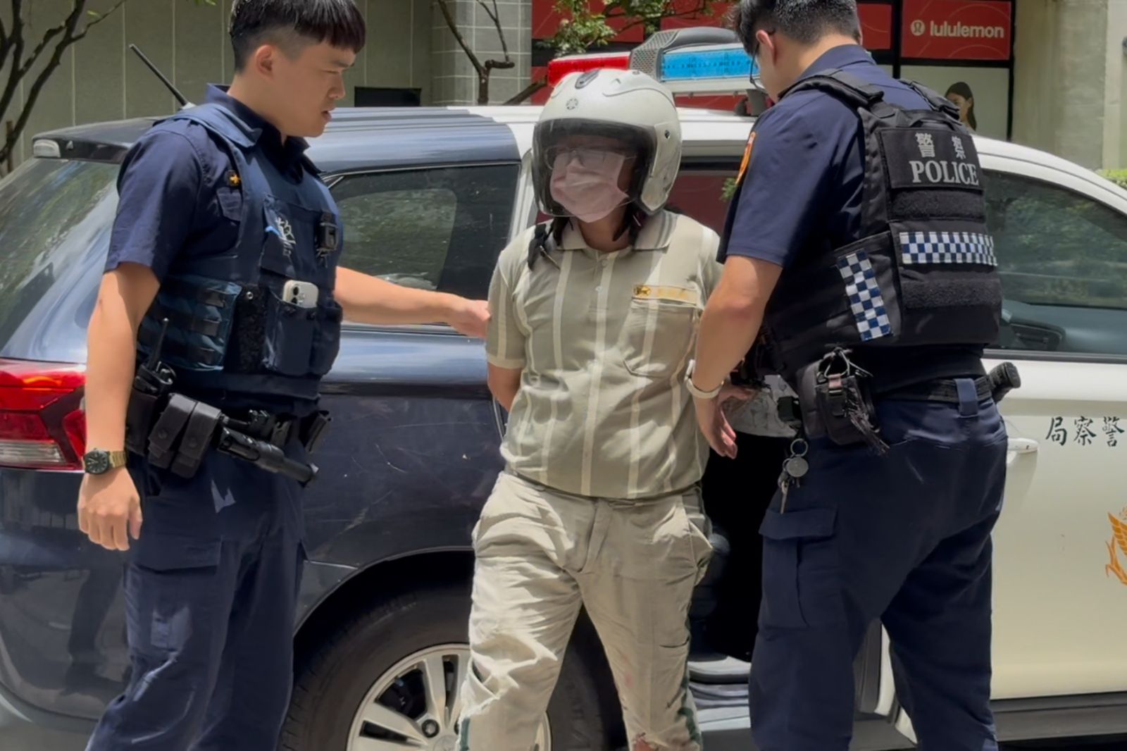 同事怨衛生習慣差遭長官「洗臉」　黑貓女宅配員公司埋伏殺人起訴