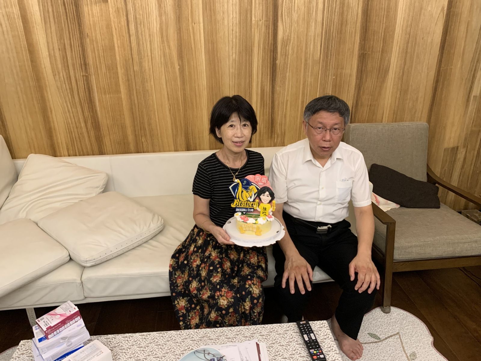 曝柯文哲在北所感染HPV!交保後每天清晨被查勤 陳佩琪:夫妻都變「熊貓眼」