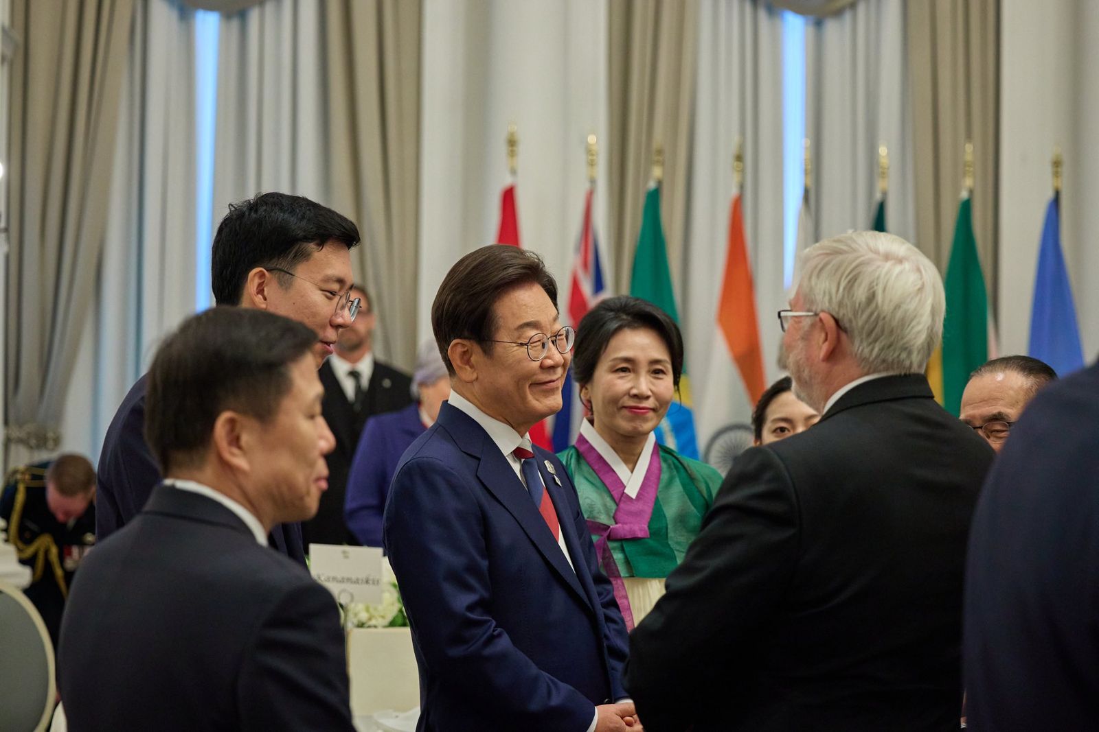 李明在當選韓國總統，也是民主韌性糾正脫軌的具體範例。圖片取自李明在(이재명)臉書