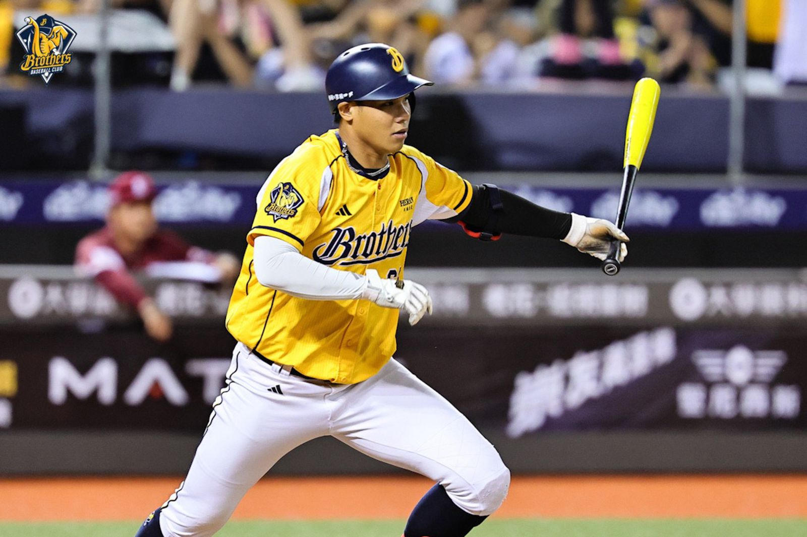 中職／黃韋盛守備相撞退場　平野惠一語重心長提醒